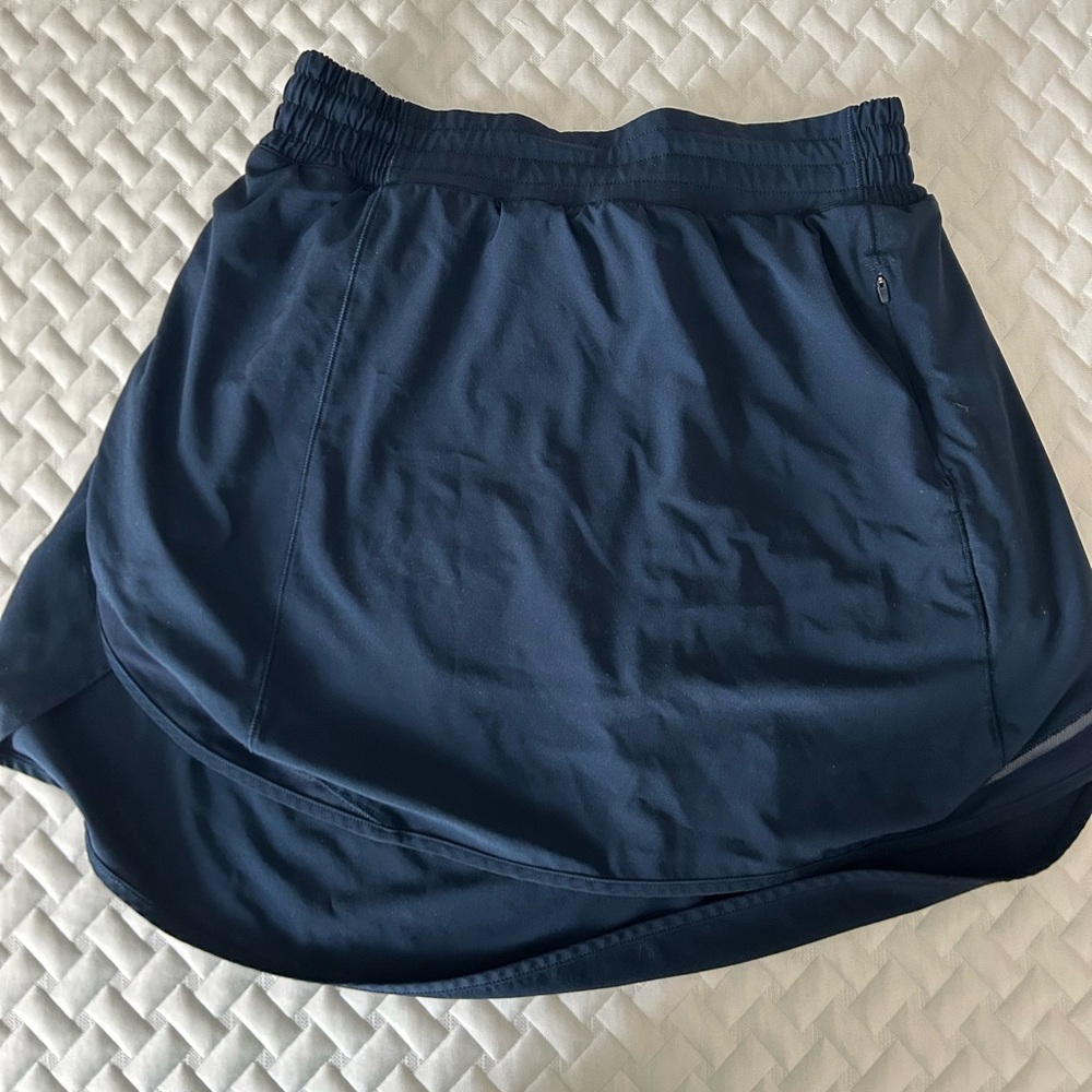 Lululemon Hotty Hot High-Rise Skirt Long, size 8 navy - great condition!